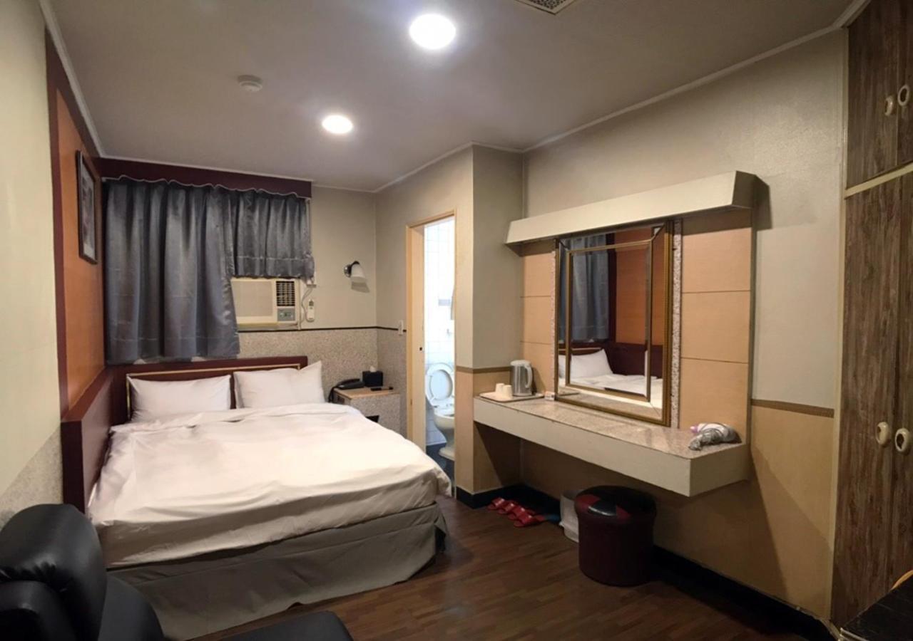 Huang Kai Hotel Taichung Exterior foto